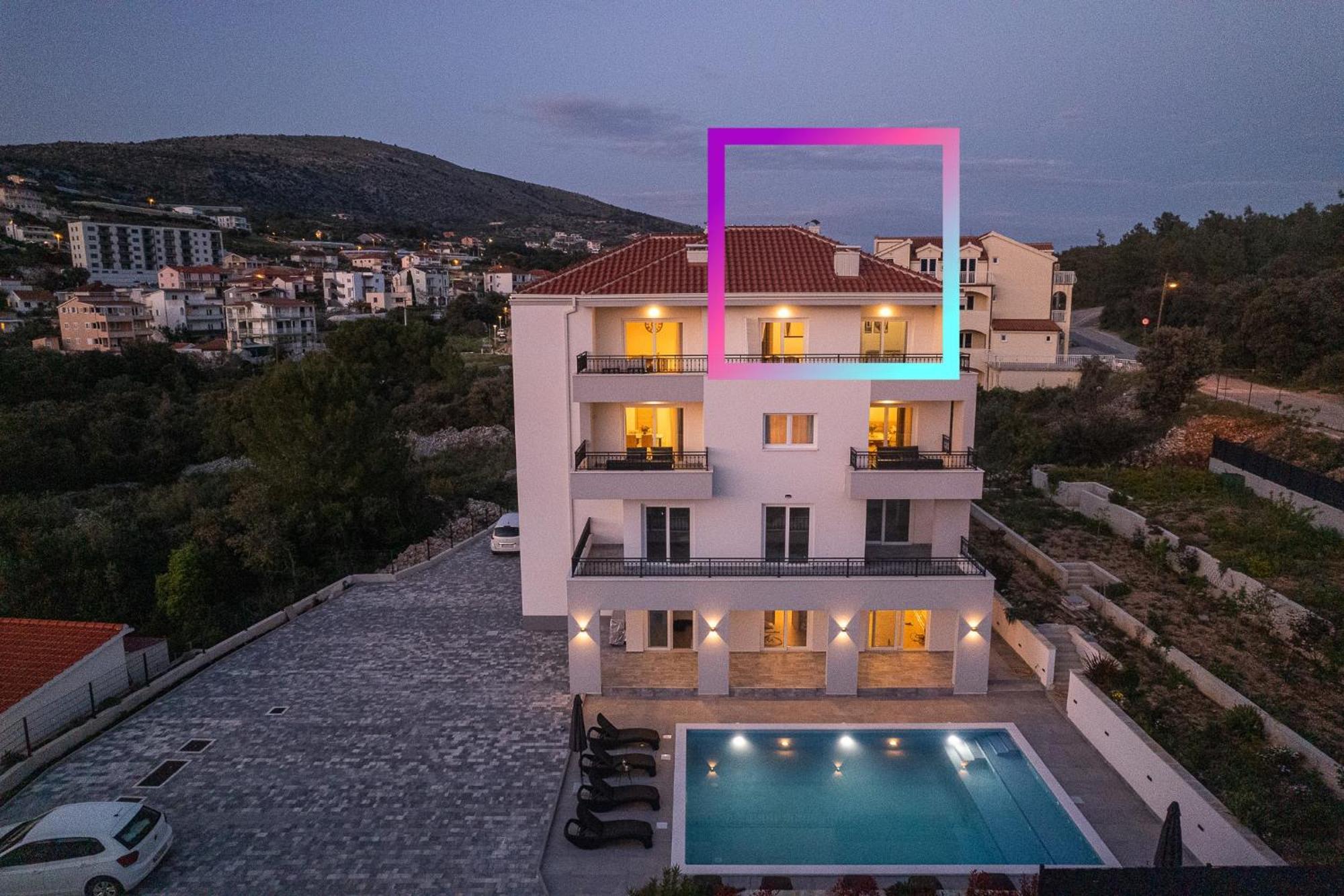 Villa Barbara & Zoran With Heated Swimming Pool 브랜지카 객실 사진